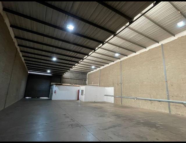 INDUSTRIAL PROPERTY TO RENT IN HENNOPSPARK